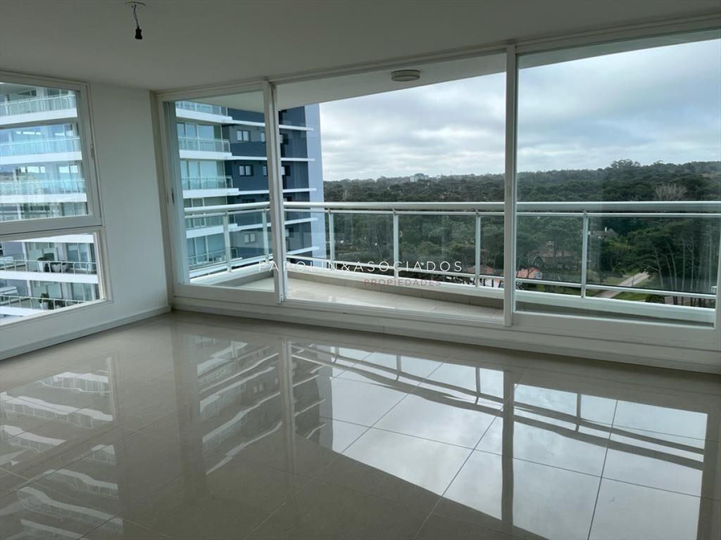 Apartamento en venta de 1 dormitorio en Torre One, Punta de