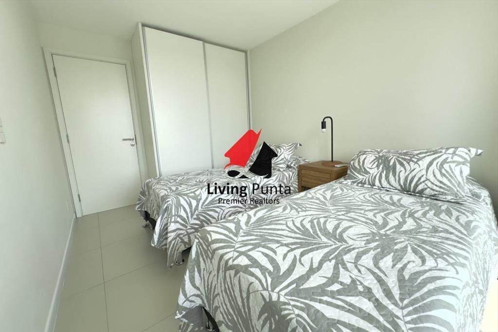 Apartamento de 2 dormitorios con vista al mar