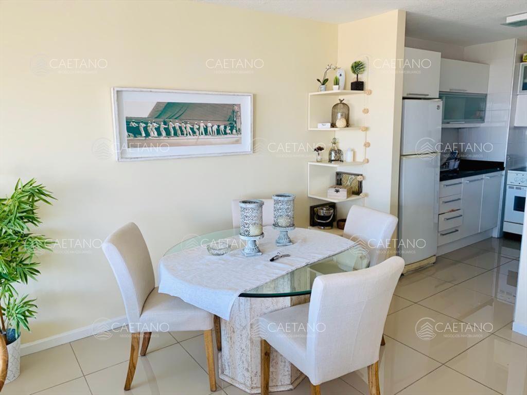 ALQUILER ANUAL -Apartamento en Mansa - Punta del