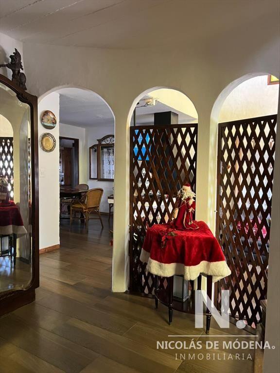 Casa en Pinares - Se acepta Permuta por Apartamento. Consul