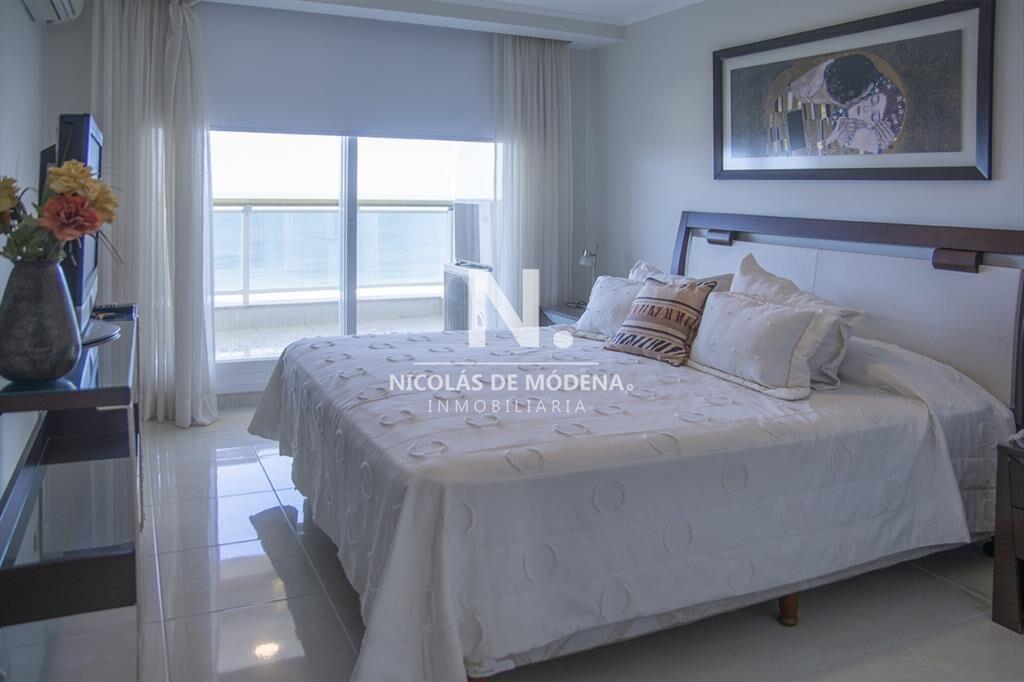 Departamento de 3 dormitorios en venta con vista