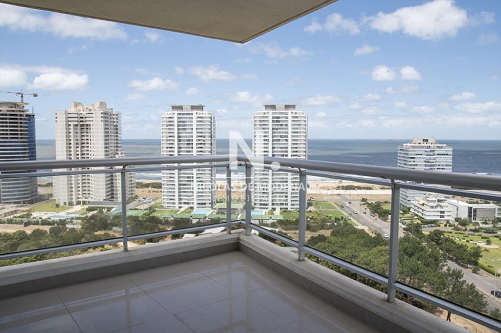 Apartamento con excelente ubicación.