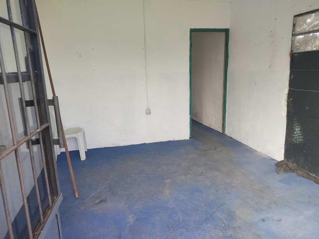 Alquiler Local Comercial con Amplio Terreno