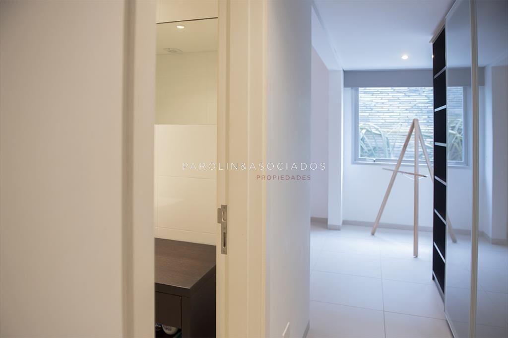 Apartamento en venta de 2 dormitorio edificio Brava 28, Pun