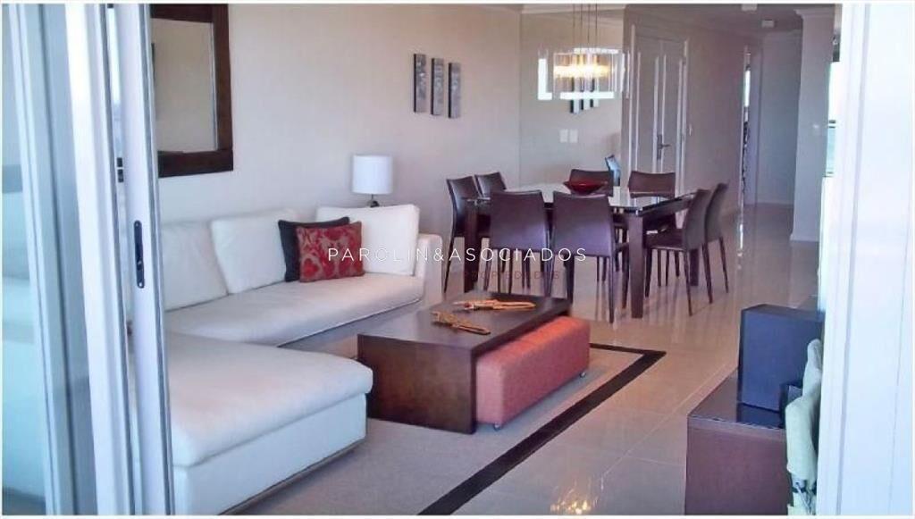Apartamento en venta de 3 dormitorios en Torre