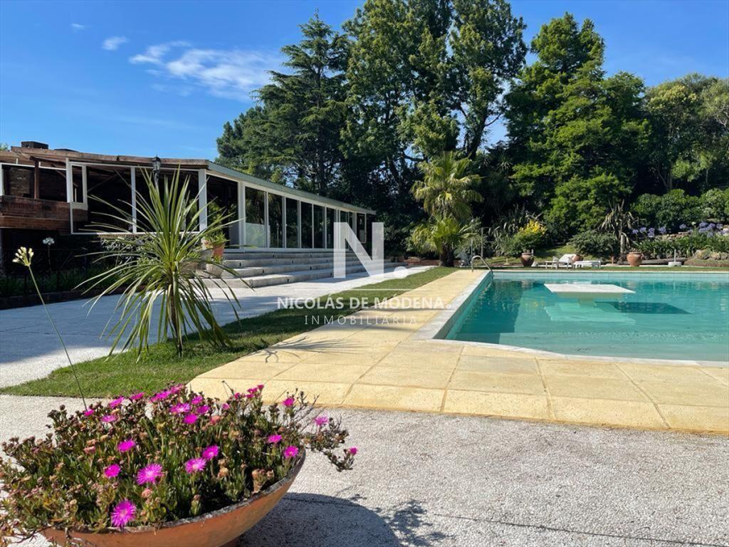 Hermosa casa de 4 dormitorios en excelente estado, Jardines