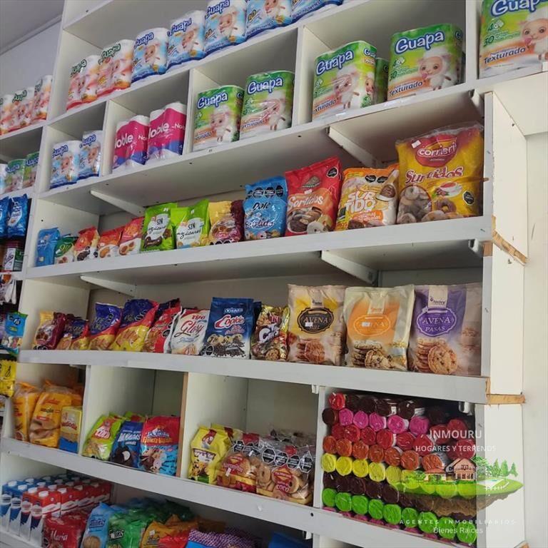 Se vende llave comercial en Tres Cruces