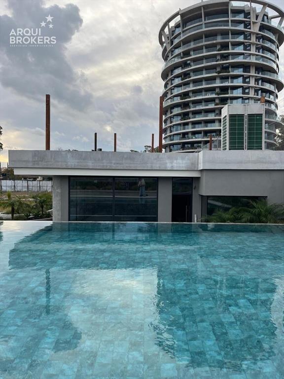 Apartamento Penthouse tres dormitorios alquiler en Pque. Ro