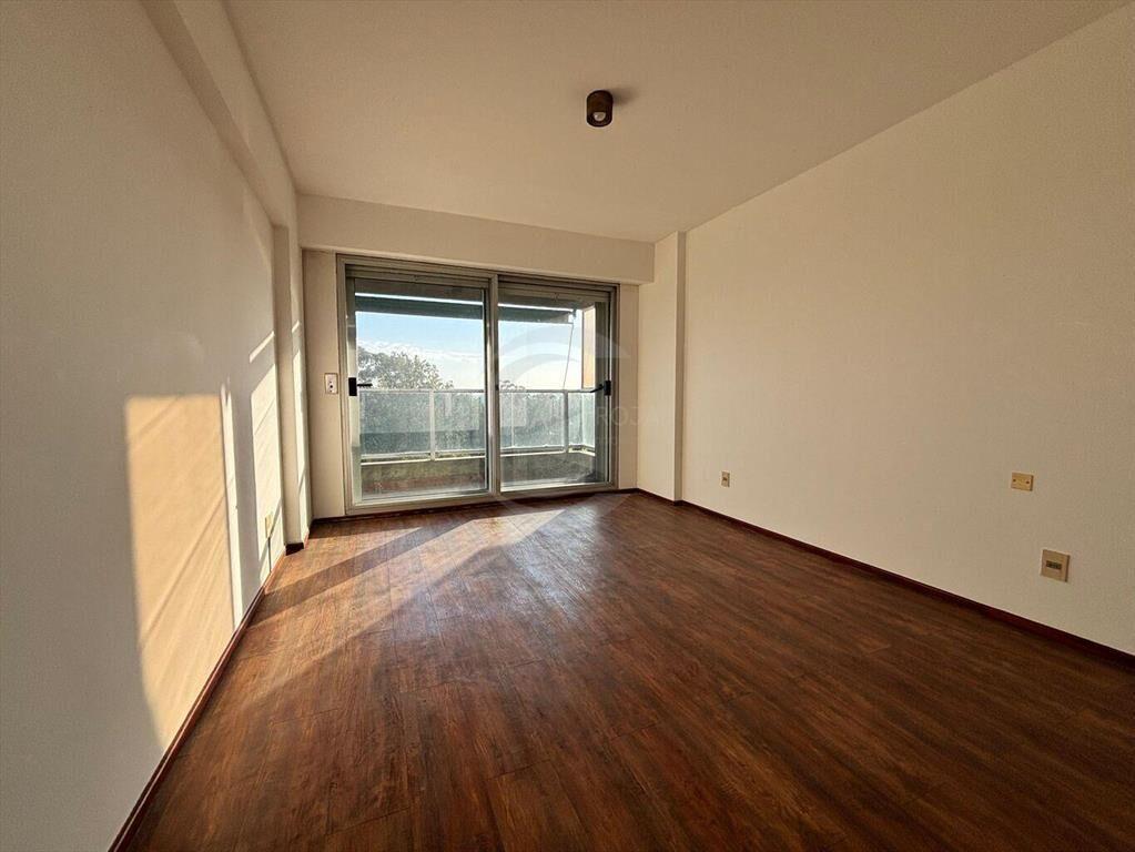 CASATROJA ALQUILER APARTAMENTO EN EL GOLF (Punta Carretas)