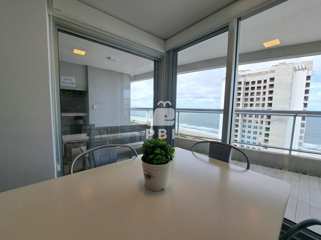 Alquiler de apartamento 3 dormitorios en Punta del este, Ma
