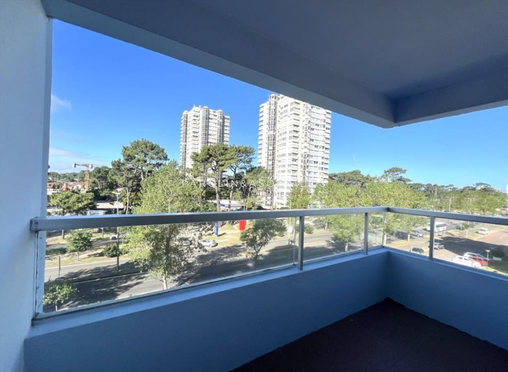 Departamento en Venta de 2 dormitorios en Punta