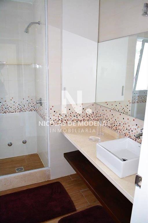 MODERNA CASA A PASOS DE PLAYA MANSA