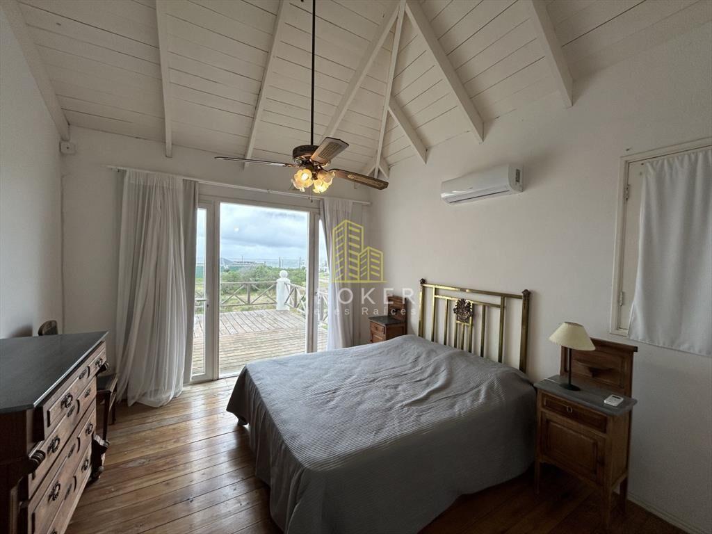 Venta y alquiler de gran casa en Montoya. Punta