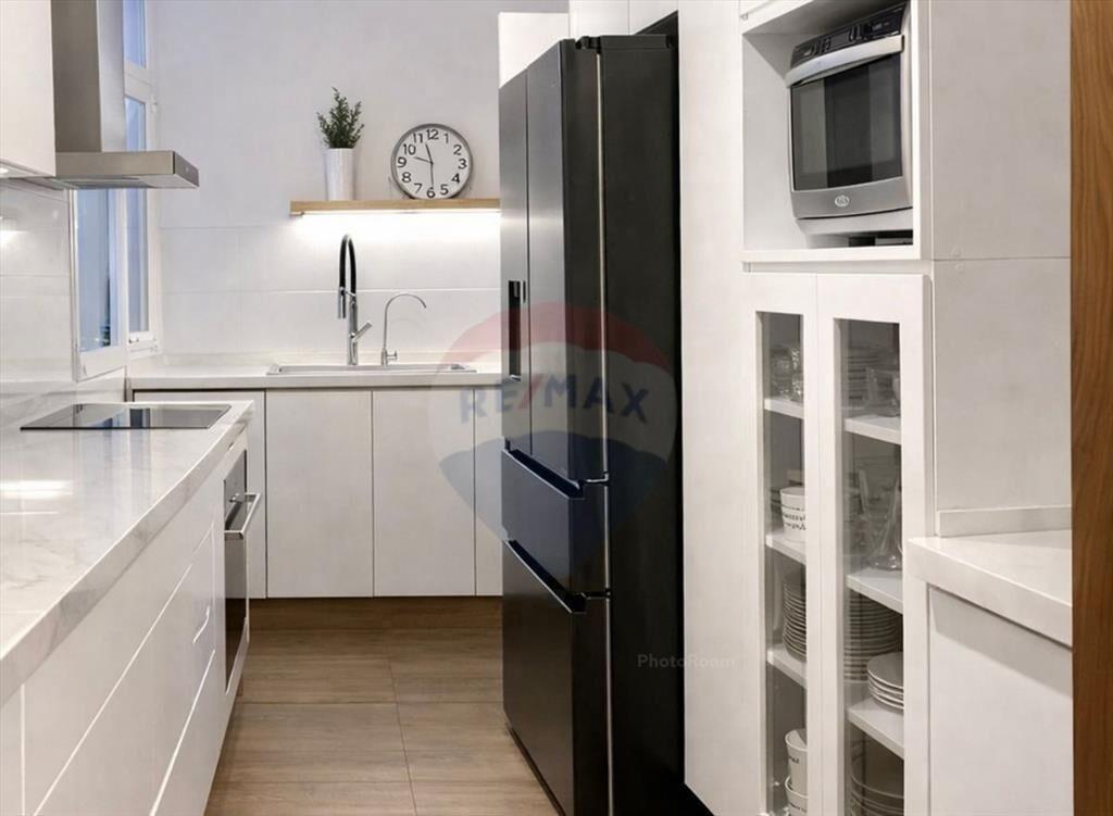 VENTA POCITOS, 3 DORM. GARAJE, SERV. COMPLETO