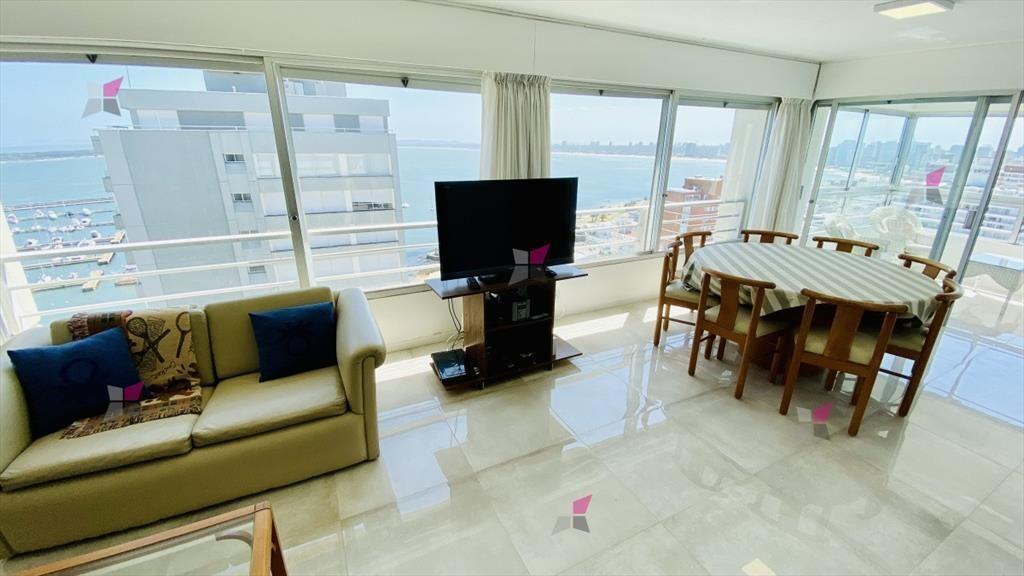 VENTA DE APARTAMENTO DE 3 DORMITORIOS EN PENINSULA PUNTA DE