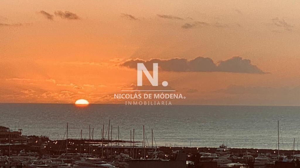 Vende departamento de 3 dormitorios con vista al