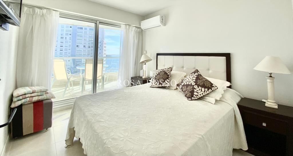 Apartamento en alquiler temporario Playa Mansa 2