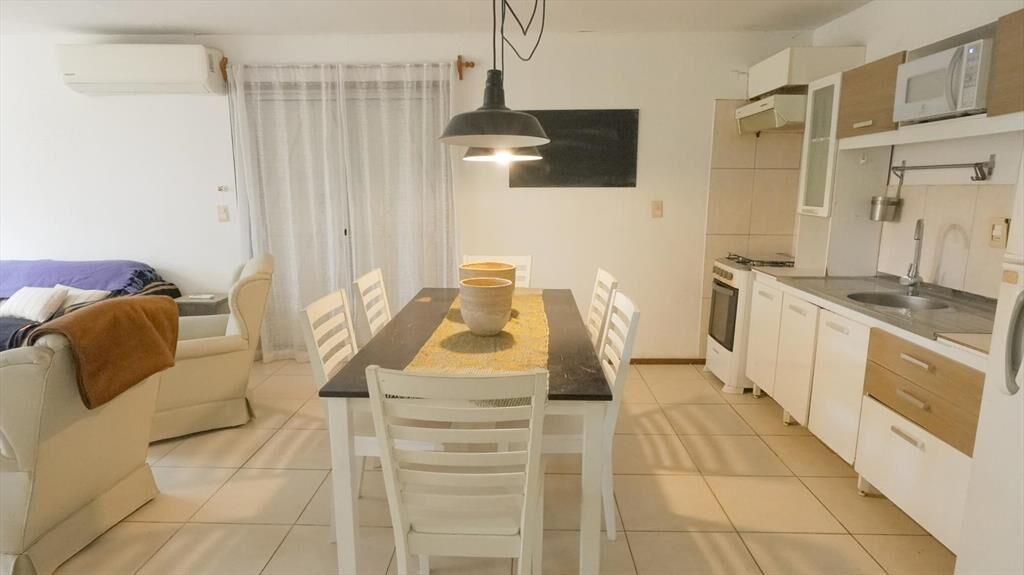 Casa en Venta en El Tesoro: 3 Dormitorios + Apartamento Ind