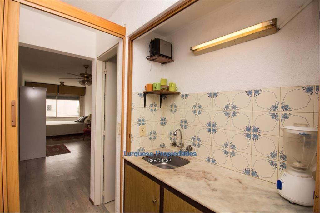 Monoambiente en zona ideal totalmente equipado!!