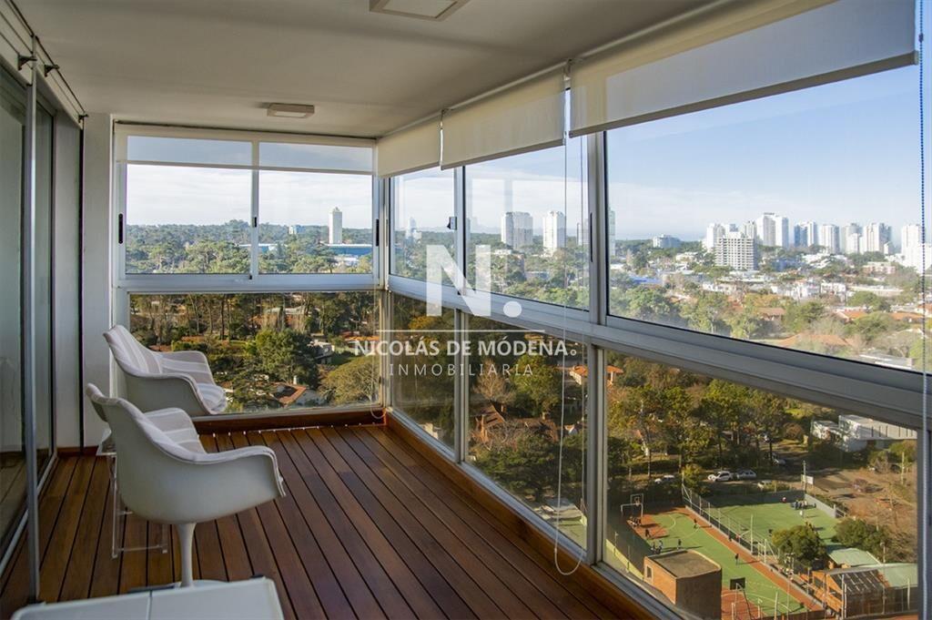 Apartamento en Mansa , 2 y dependencia en venta