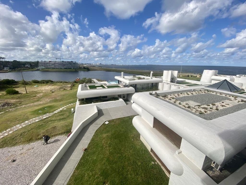 Venta apartamento 3 dormitorios Punta del Este