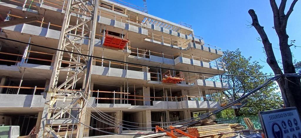 PARQUE MIRAMAR - Apartamento 3 dormitorios , 2 baños – en c