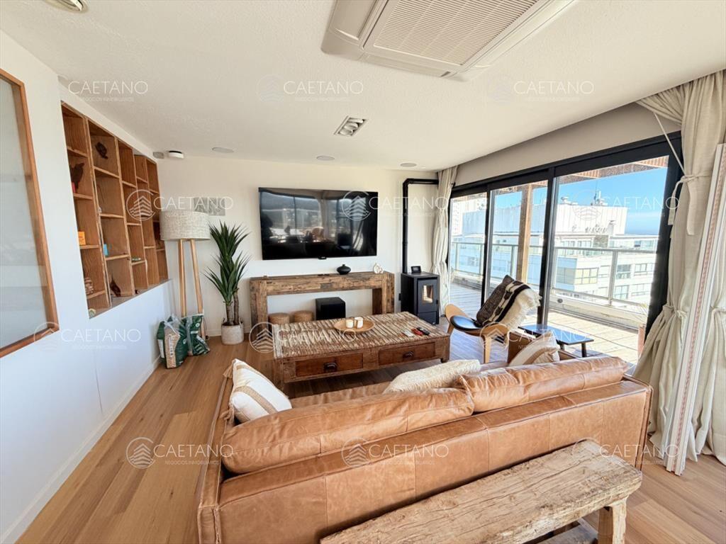 venta apartamento 4 dormitorios. Playa mansa, Punta del Est