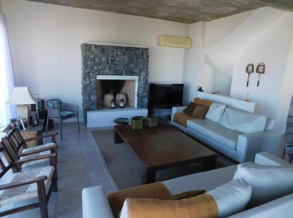 CASA EN VENTA DE 3 DORMITORIOS EN LA BARRA