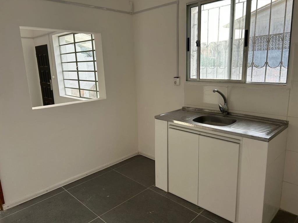 Se alquila local comercial en Av. Roosevelt, Pando