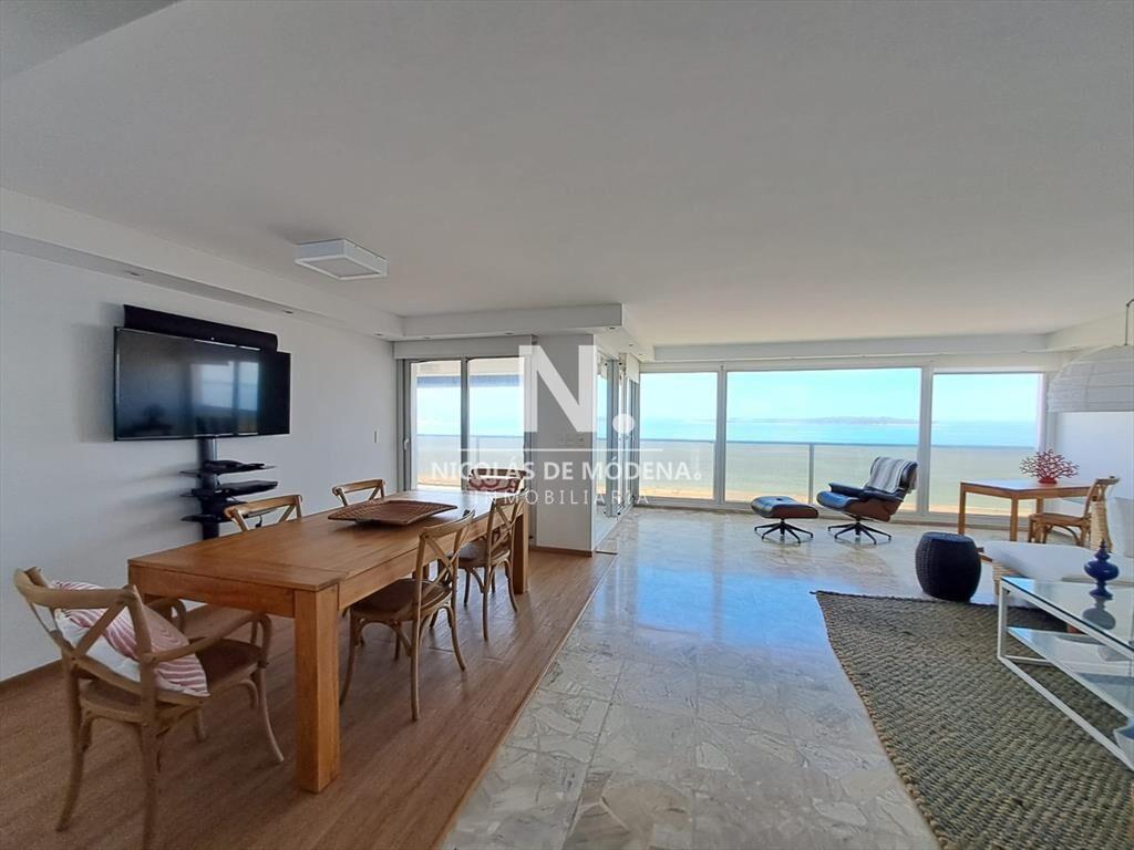 Departamento de 3 suites en venta, en el edificio