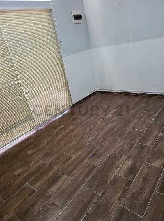Local Comercial U Oficina. RECICLADO EN CARRASCO.