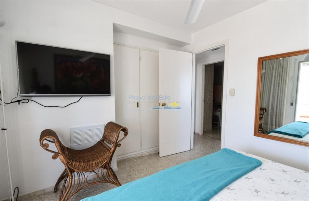 Apartamento en venta de 2 dormitorios . Reciclado