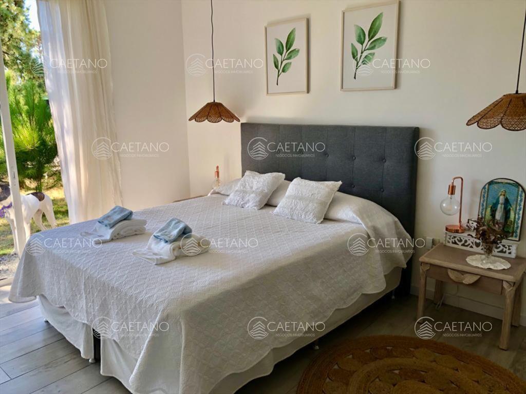 Casa 3 dormitorios barrio privado Punta del Este.
