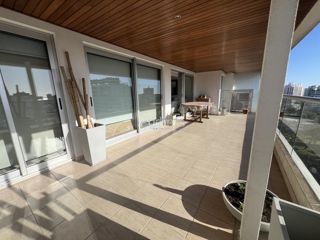 Apartamento en alquiler en playa Brava - Punta