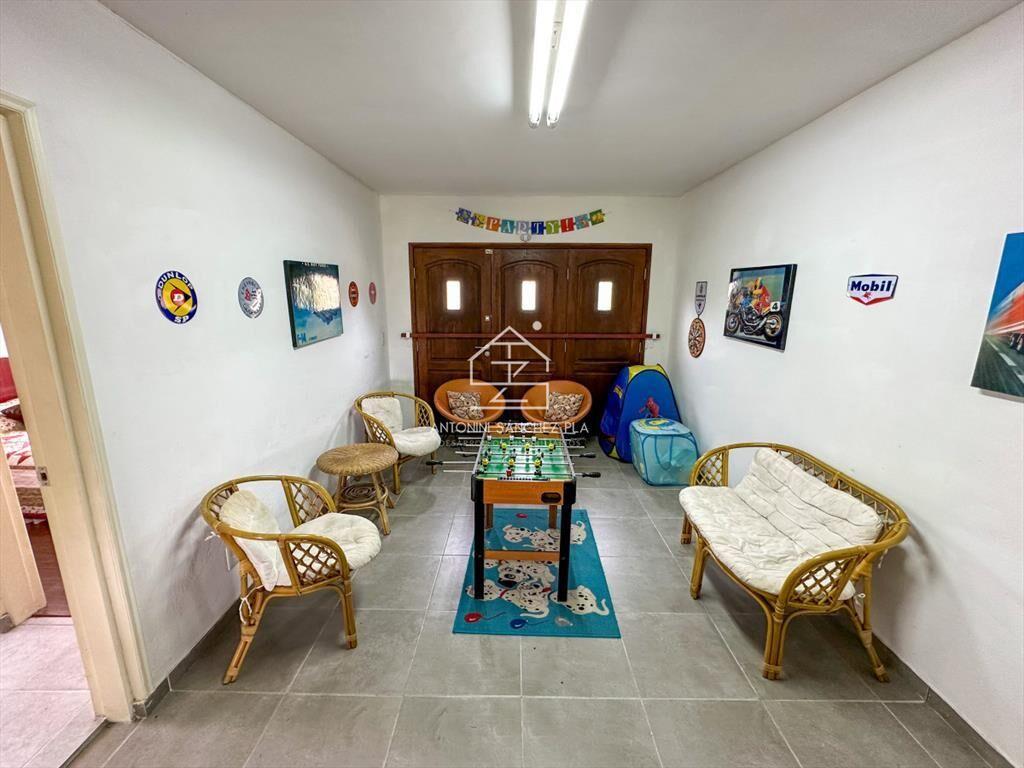 Hermosa casa en barrio Residencial de Punta del Este a paso