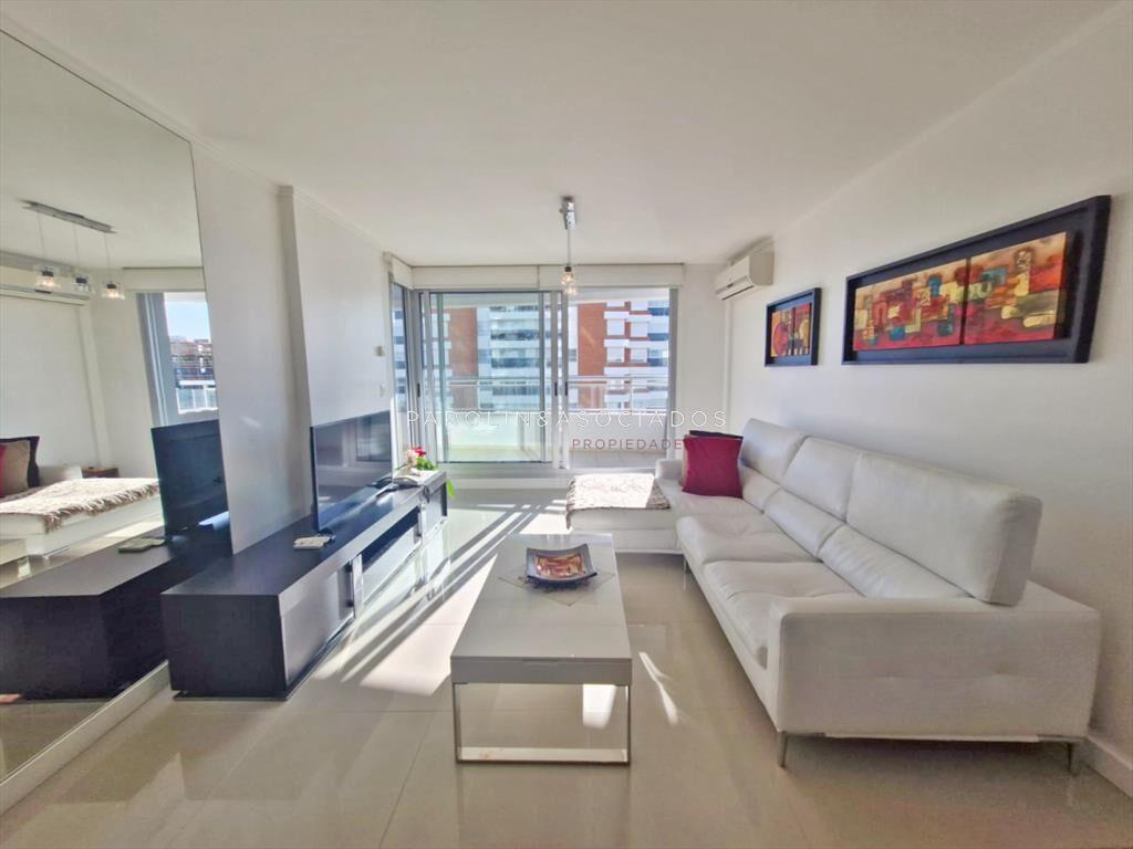 Apartamento en Venta de 3 Dormitorios en The 2,