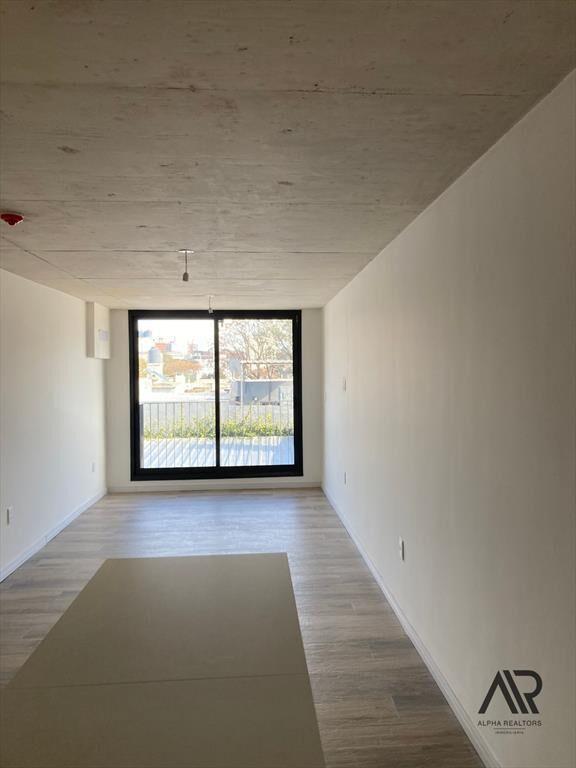 Apartamento en alquiler c/ cochera en Buceo