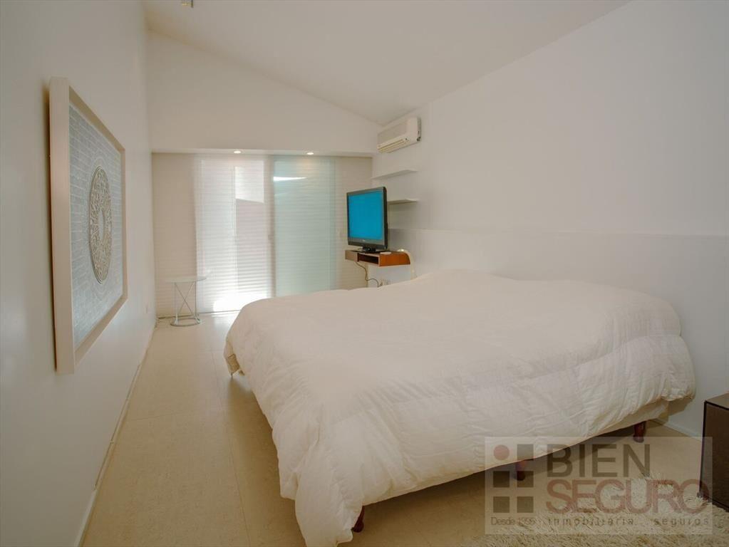 Excelente residencia en Lugano. Más de 1600 m2. Punta del