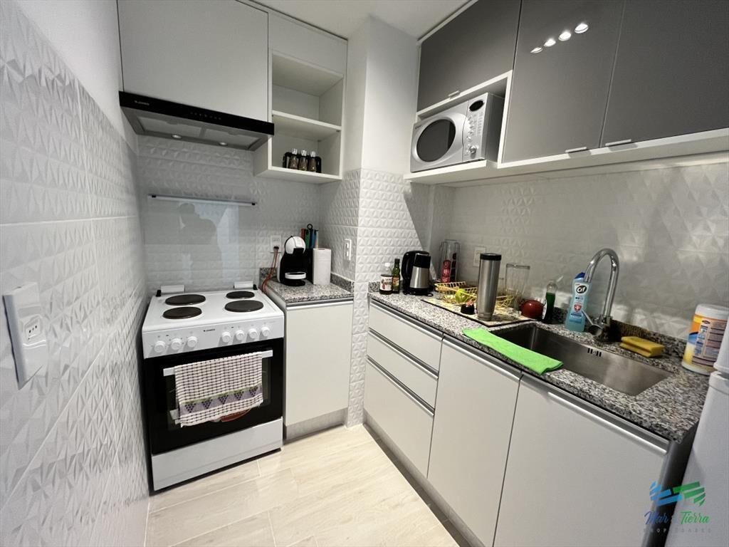 EN VENTA APARTAMENTO 2 DORMITORIOS, VISTA AL MAR,