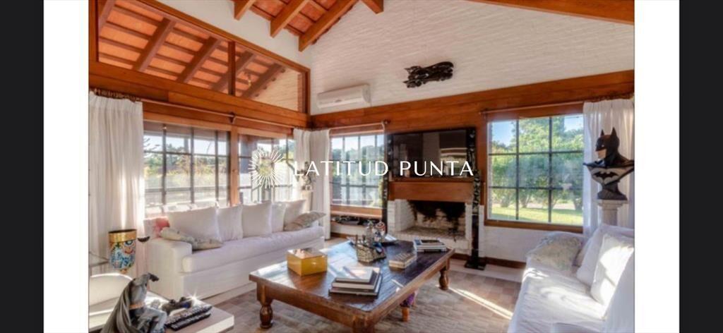 Casa 8 dormitorios, Pinares