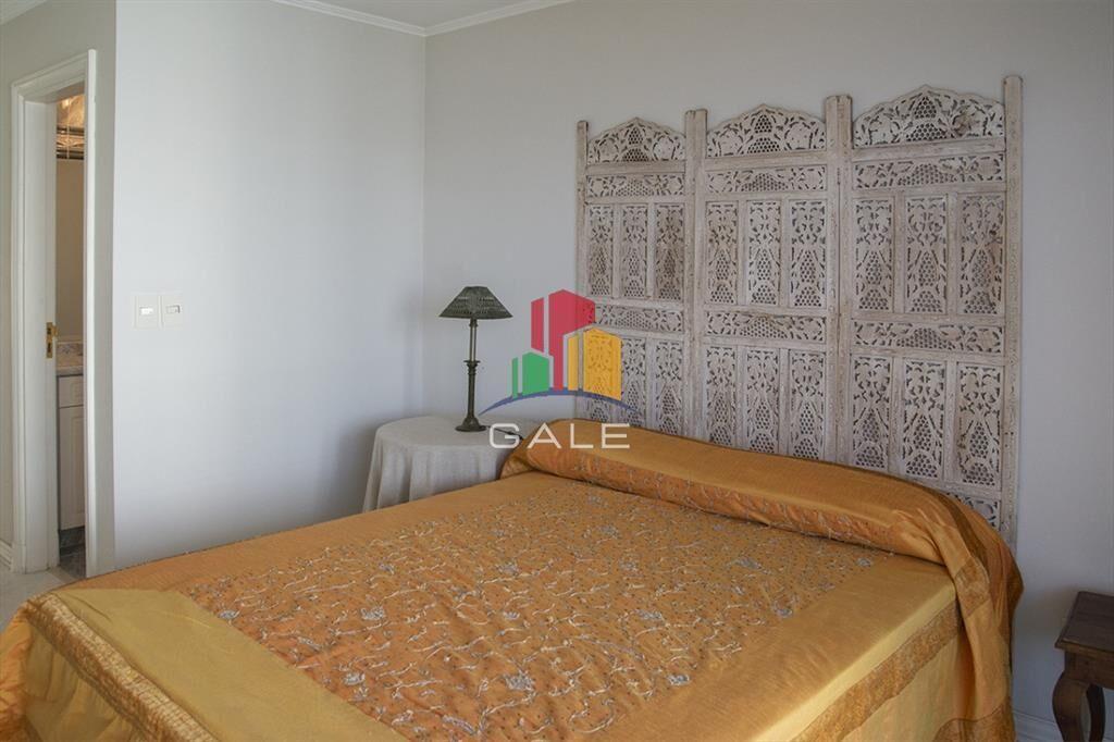 Departamento de 3 dormitorios en venta frente a Playa Mansa
