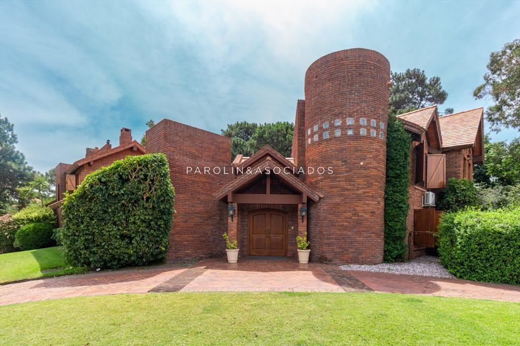 Casa en venta de 6 dormitorios en Mansa, Punta del Este.