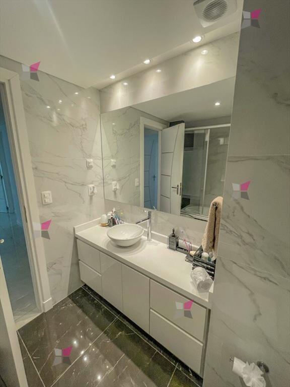 VENTA DE APARTAMENTO DE 3 DORMITORIOS Y SERVICIO