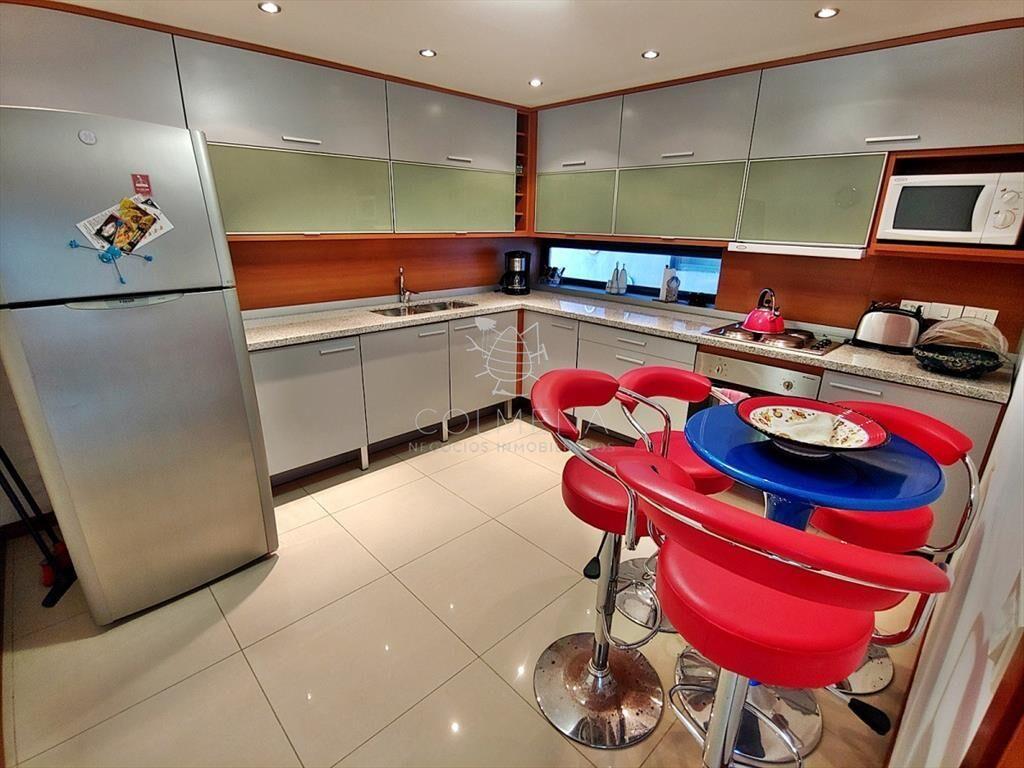 Apartamento en Torre de categoria.