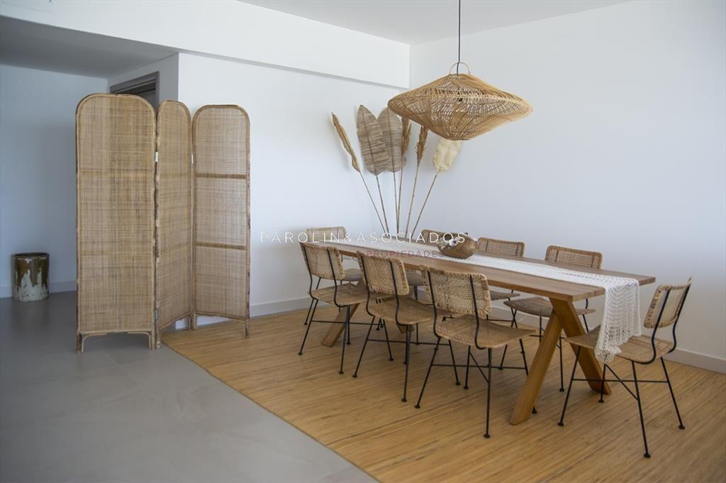 Apartamento en venta en piso alto en edificio Le