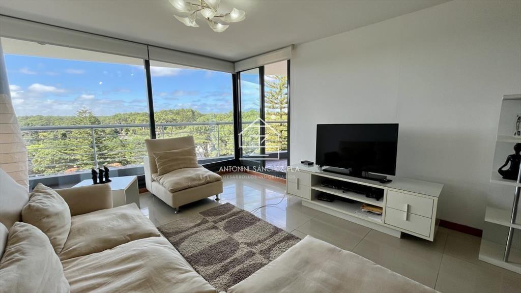 Venta Apartamento 3 Dormitorios Punta del Este Av