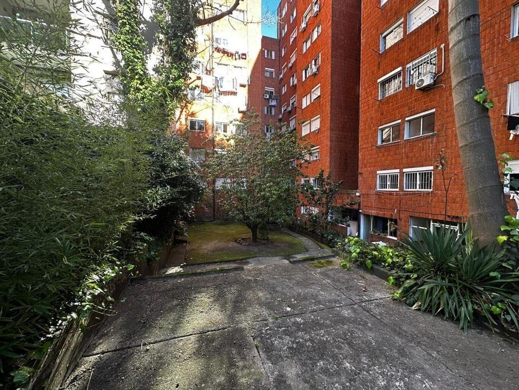 ALQUILER DE APARTAMENTO DE TRES DORMITORIOS EN POCITOS