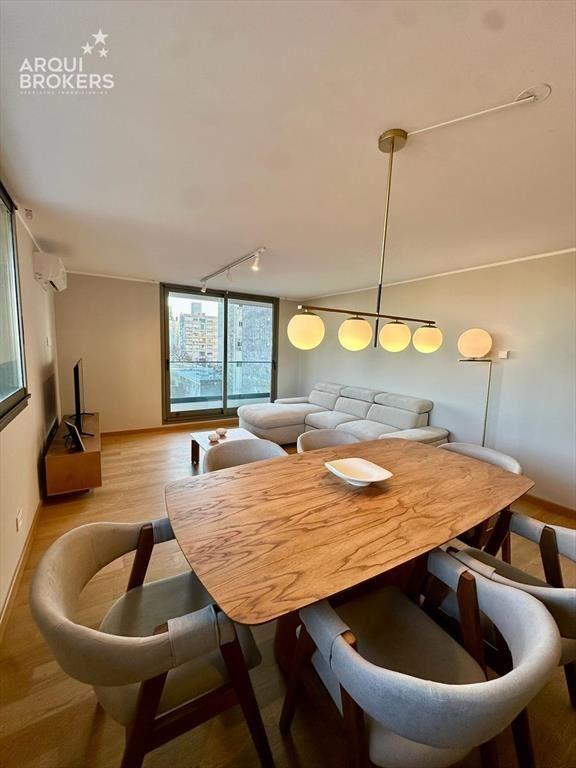 Apartamento penthouse de un dormitorio en alquiler con mueb