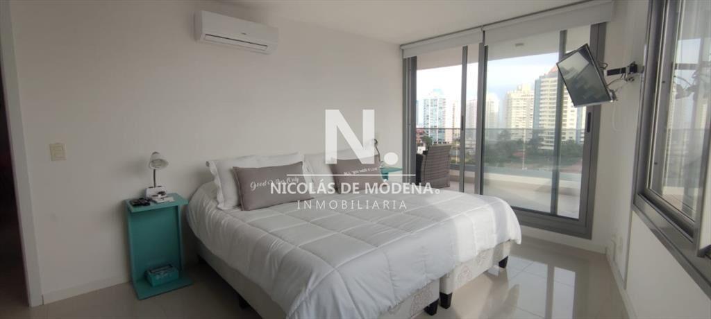 Exelente departamento a metros de la playa.