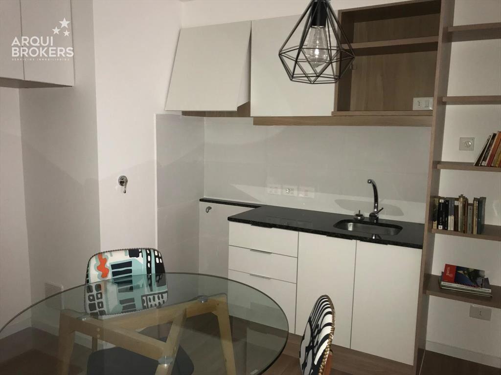 Venta apartamento Monoambiente en Pocitos c/ terraza y gara